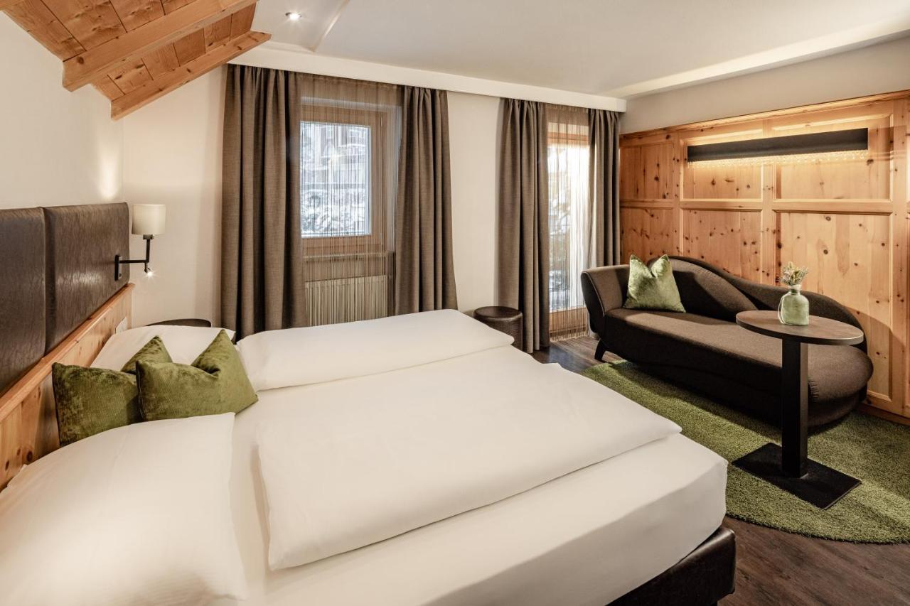 Boutique & Fashion Hotel Maciaconi - Gardenahotels Santa Cristina Val Gardena Zewnętrze zdjęcie
