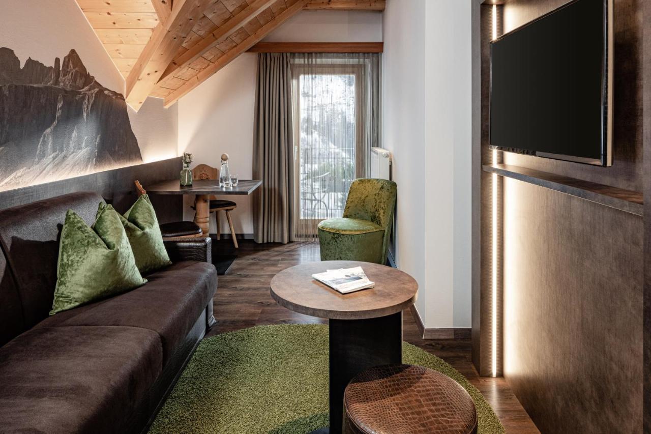 Boutique & Fashion Hotel Maciaconi - Gardenahotels Santa Cristina Val Gardena Zewnętrze zdjęcie