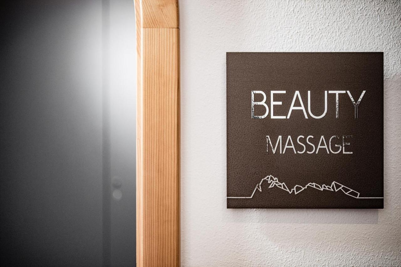Boutique & Fashion Hotel Maciaconi - Gardenahotels Santa Cristina Val Gardena Zewnętrze zdjęcie
