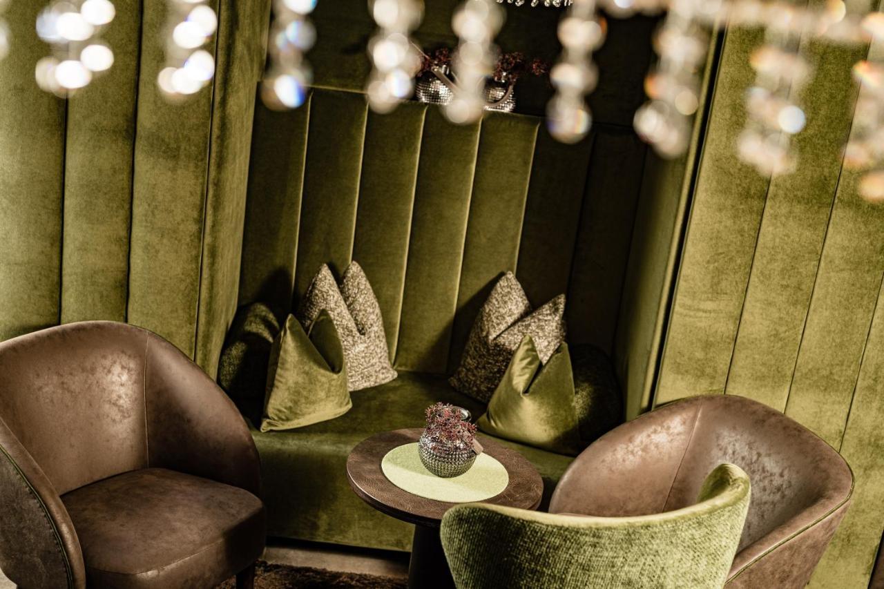 Boutique & Fashion Hotel Maciaconi - Gardenahotels Santa Cristina Val Gardena Zewnętrze zdjęcie